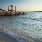 On The Beach, 2 Floors & Wide Terrace *